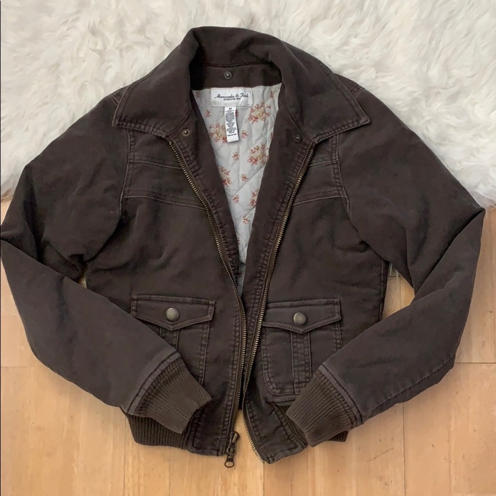Abercrombie & Fitch Size M